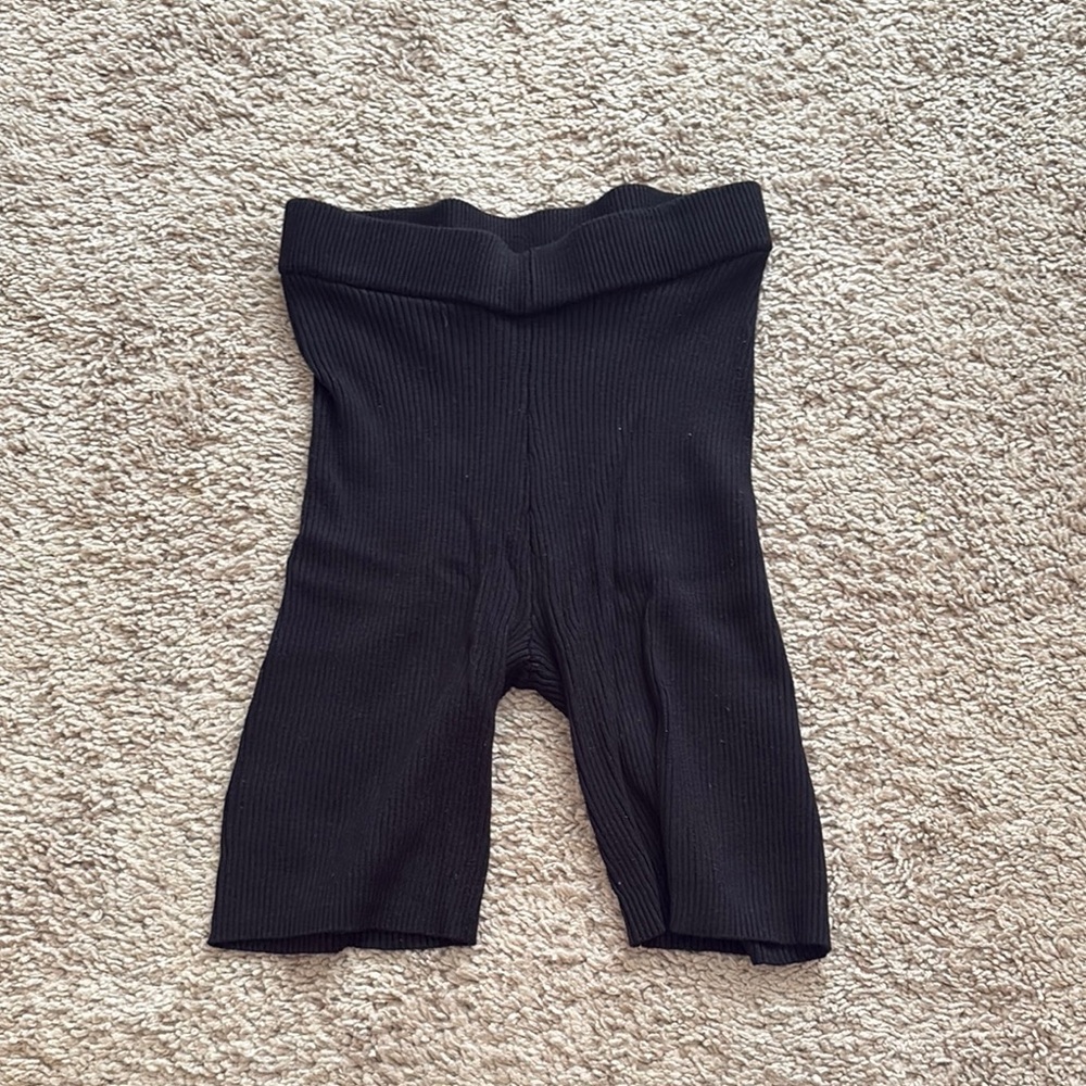 PrettyLittleThing Black Bike Shorts Stretchy Performance